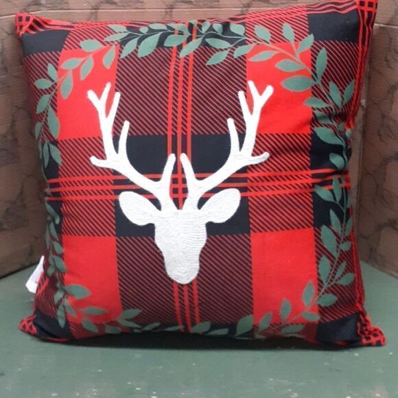 Beautiful buffalo plaid reindeer pillow. - Picture 1 of 7